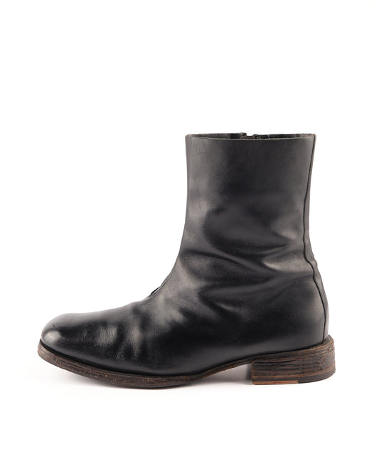 Martin Margiela F/W 2001 - 02 (10) Square Toe Boots in Polished Black Leather (2)