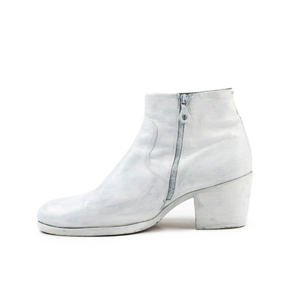 Martin Margiela F/W 2007 Cuban Heel Boots in Painted White Leather